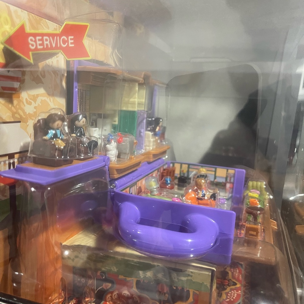 Friends TV Polly Pocket New in Box - Picture 3 of 3